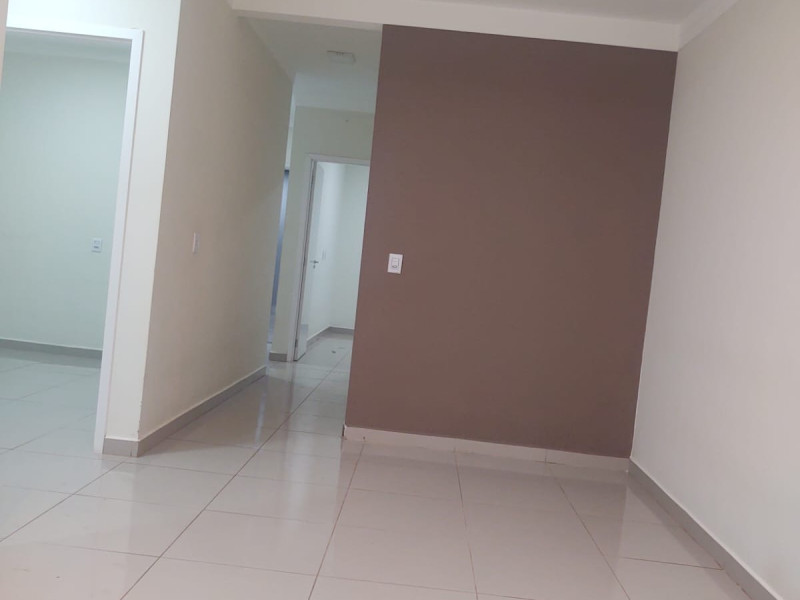 Linda Casa no condomínio Ametista